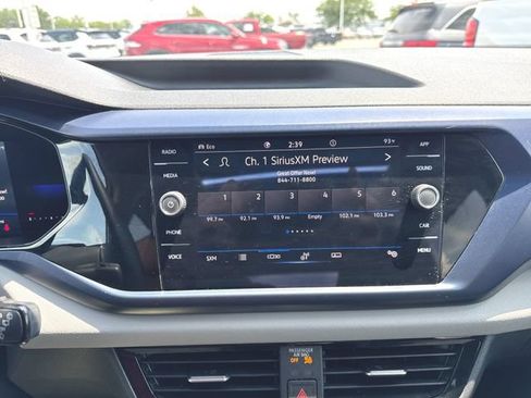 Certified 2023 Volkswagen Taos SE w/ Panoramic Sunroof Package AWD/4WD image 13