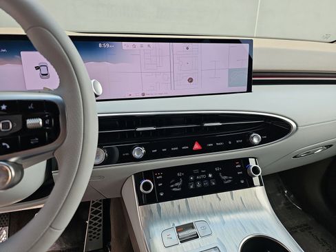 Certified 2026 Genesis Electrified GV70 AWD/4WD image 20