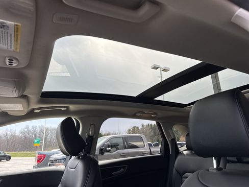 Certified 2024 Ford Edge SEL w/ Convenience Package AWD/4WD image 23