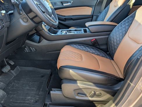 Used 2024 Ford Edge Titanium w/ Titanium Elite Package image 15