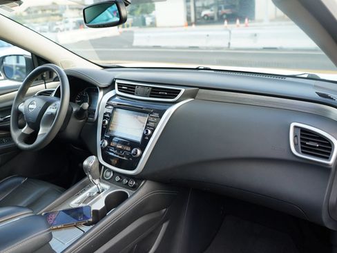 Used 2017 Nissan Murano Platinum w/ Platinum Technology Package FWD image 23