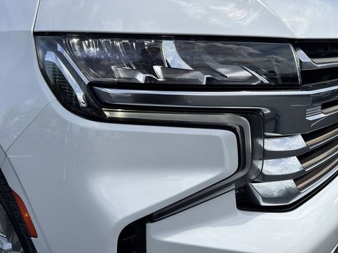 Used 2021 Chevrolet Tahoe High Country w/ Premium Package AWD/4WD image 10