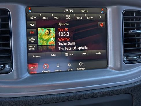 Used 2023 Dodge Charger SXT w/ Blacktop Package image 21