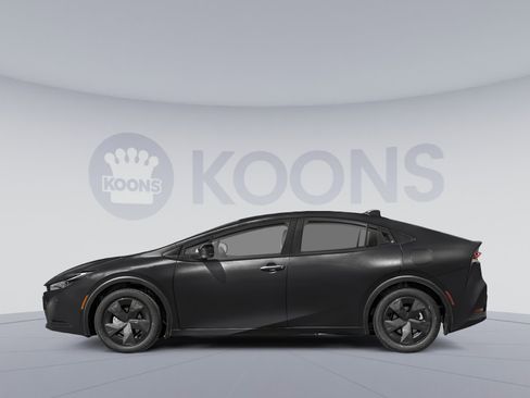 New 2026 Toyota Prius LE image 4