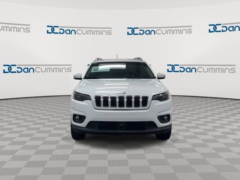 Used 2021 Jeep Cherokee Latitude Plus w/ Sun & Sound Group AWD/4WD image 3