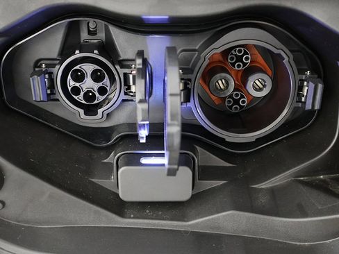 New 2025 Mitsubishi Outlander SEL image 63