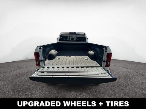 New 2026 RAM 3500 Laramie AWD/4WD image 16
