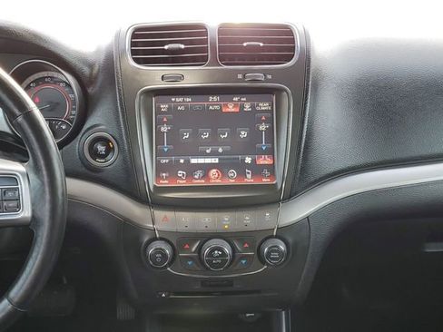 Used 2015 Dodge Journey Crossroad w/ Flexible Seating Group image 27