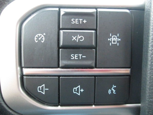 Used 2023 Ford Expedition Max XLT AWD/4WD image 33