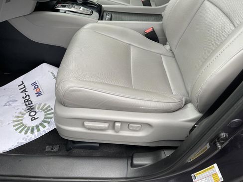 Used 2018 Honda Pilot Elite image 3