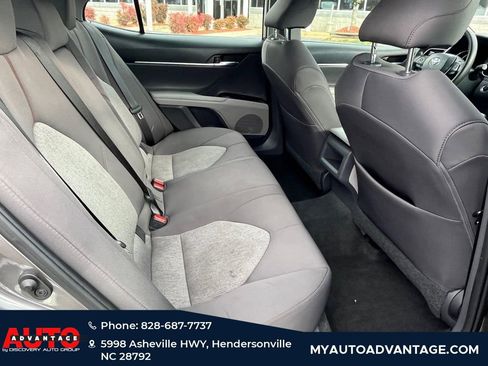 Used 2020 Toyota Camry LE w/ Convenience Package image 29