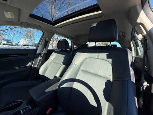 Used 2024 Honda Civic EX-L image 25