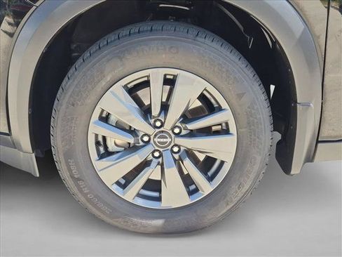 Used 2024 Nissan Pathfinder SV AWD/4WD image 25