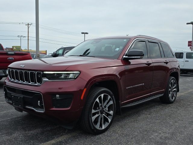 Used 2022 Jeep Grand Cherokee Overland w/ Adv Protech Group III AWD/4WD image 1