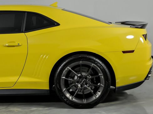 Used 2013 Chevrolet Camaro ZL1 image 9