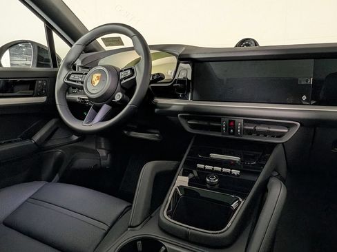 New 2026 Porsche Cayenne Coupe AWD/4WD image 22