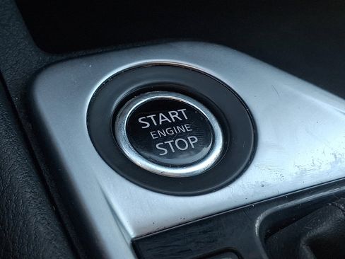 Used 2024 Nissan Sentra SV FWD image 25