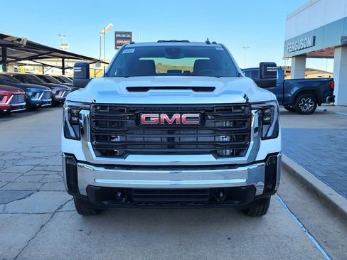 New 2026 GMC Sierra 3500 Pro w/ Convenience Package image 8