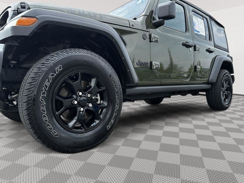 Used 2021 Jeep Wrangler Unlimited Sport AWD/4WD image 6