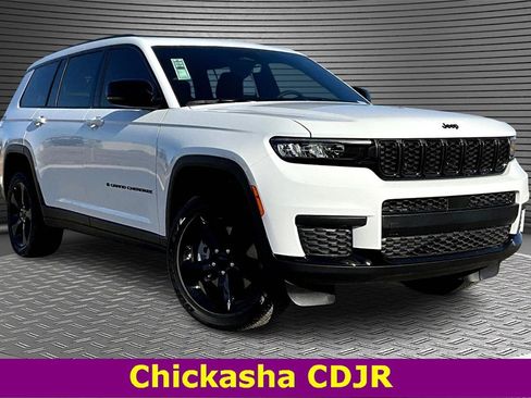 New 2025 Jeep Grand Cherokee L Altitude image 2