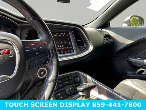 Used 2018 Dodge Challenger SXT Plus RWD image 8