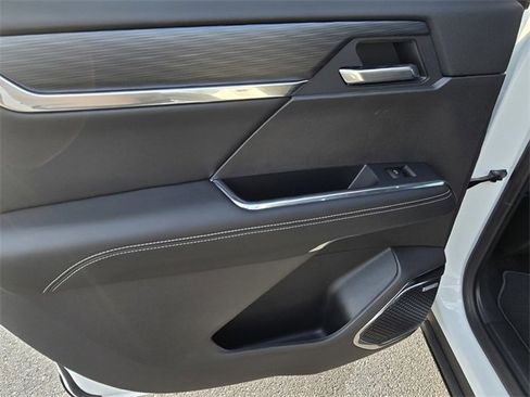 New 2026 GMC Acadia Elevation image 12