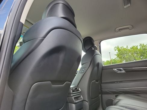 Used 2025 Genesis GV80 2.5T Standard AWD/4WD image 21