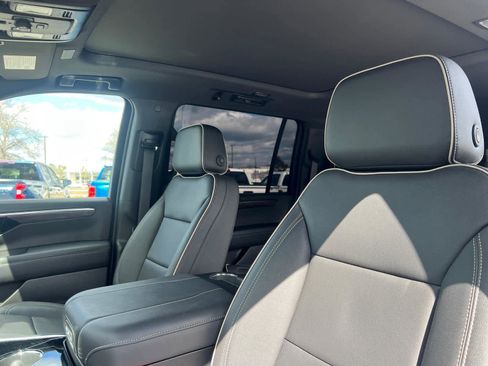 Certified 2025 Chevrolet Suburban Premier w/ Sun And Tow Package image 13