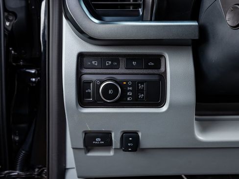 Used 2024 Ford F250 Limited w/ FX4 Off-Road Package image 19