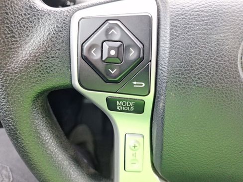 Used 2017 Toyota Tundra SR5 w/ SR5 Upgrade Package image 24