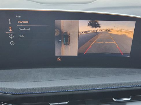 Used 2025 Cadillac XT4 Sport w/ Cold Weather Package image 17