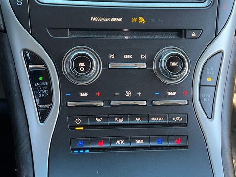 Used 2020 Lincoln Nautilus Reserve image 21