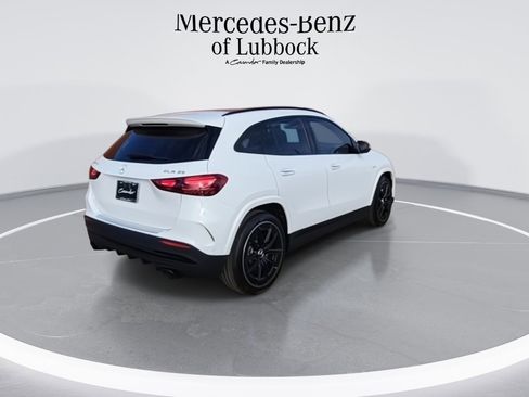 New 2025 Mercedes-Benz GLA 35 AMG 4MATIC image 8