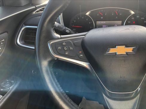 Used 2020 Chevrolet Equinox LT FWD image 24