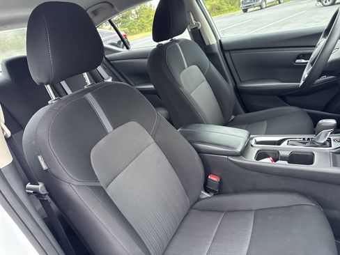 Used 2024 Nissan Sentra SV image 34