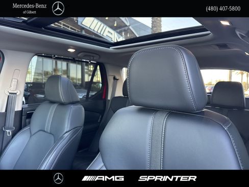 Used 2023 Honda Pilot Touring image 16