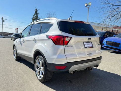 Used 2019 Ford Escape Titanium w/ U9j03 - Titanium Tow Package AWD/4WD image 8