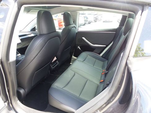 Used 2025 Tesla Model 3 Long Range RWD image 28