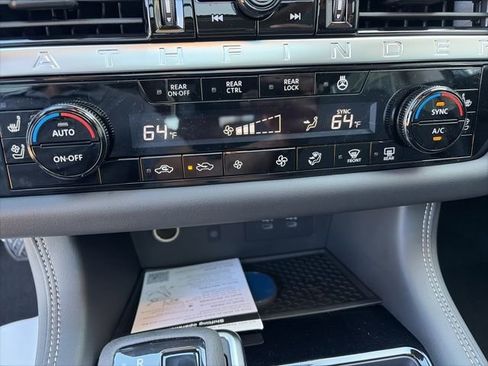 New 2026 Nissan Pathfinder Platinum image 16