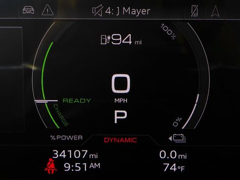 Used 2024 Audi Q8 e-tron Premium AWD/4WD image 32