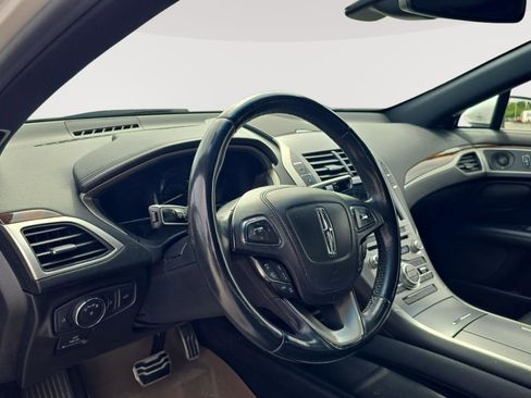 Used 2019 Lincoln MKZ Reserve w/ Reserve Plus Package FWD image 4