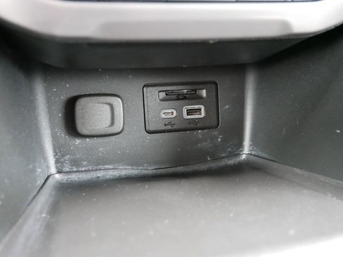 Used 2023 GMC Acadia AT4 w/ Technology Package AWD/4WD image 25