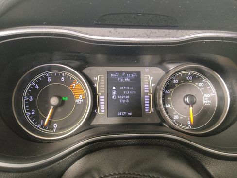 Used 2021 Jeep Cherokee Latitude Lux w/ Sun & Sound Group AWD/4WD image 23