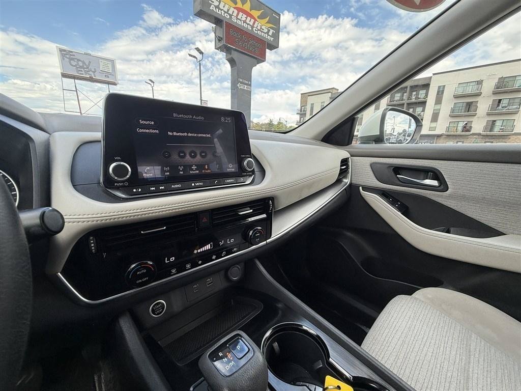 Used 2022 Nissan Rogue SV AWD/4WD image 23