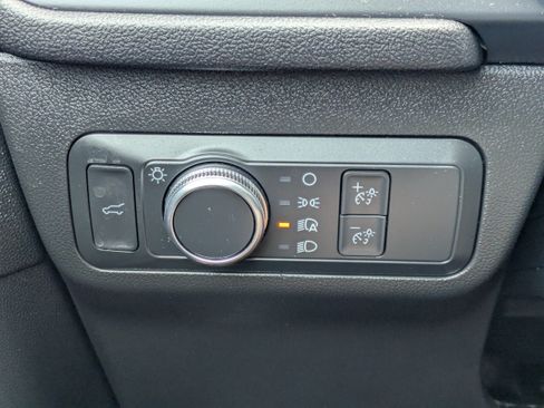 Used 2022 Ford Escape SE w/ SE Sport Appearance Package FWD image 20