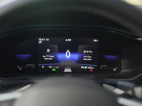 Used 2023 Volkswagen Taos SE image 13