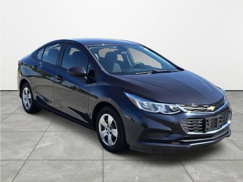 Used 2016 Chevrolet Cruze LS FWD image 2