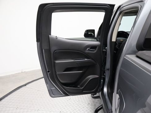 Used 2021 Chevrolet Colorado LT w/ Safety Package image 21