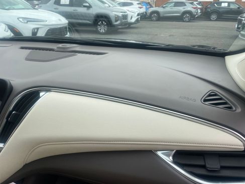 Used 2024 Chevrolet Malibu LT image 35