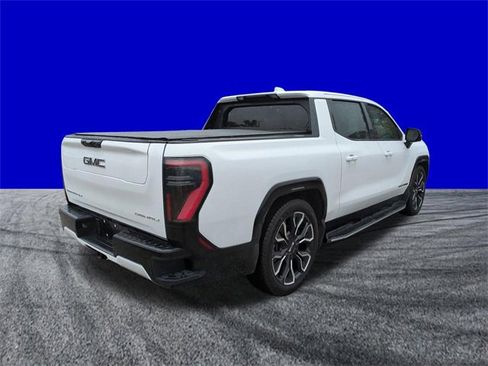 Used 2025 GMC Sierra EV Denali image 4